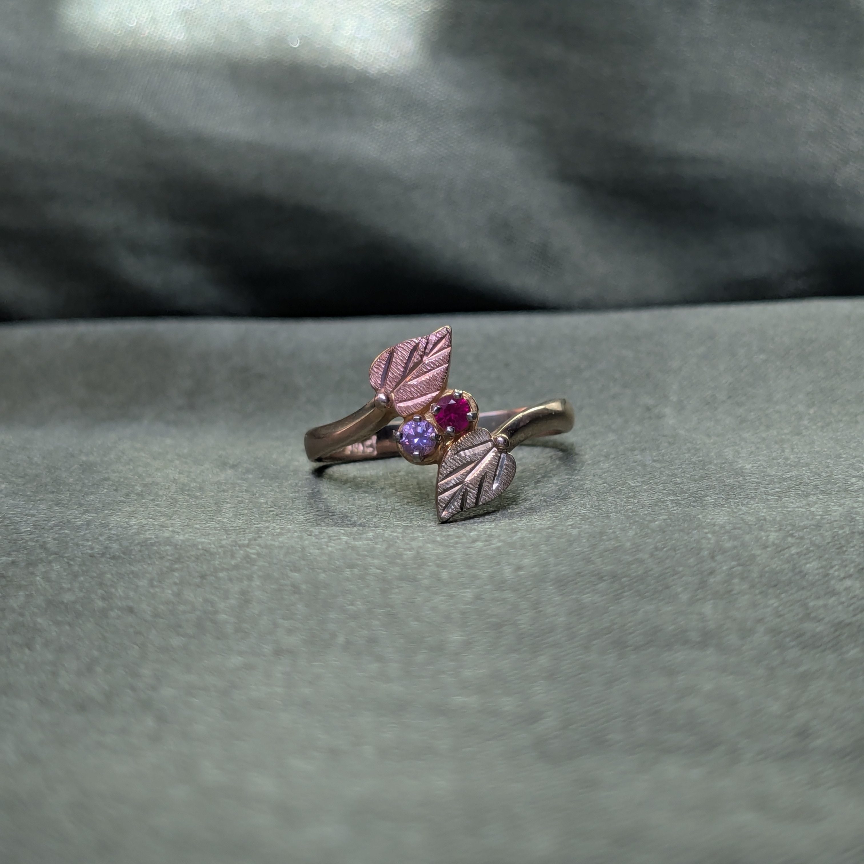 Black Hills Gold Mothers Ring Genuine Ruby And Amethyst 450$